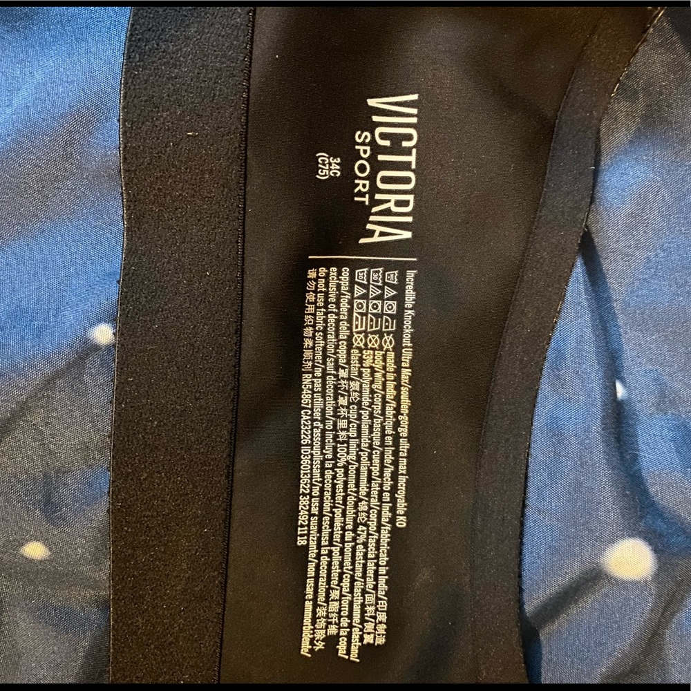 34C Victoria’s Secret sports bra